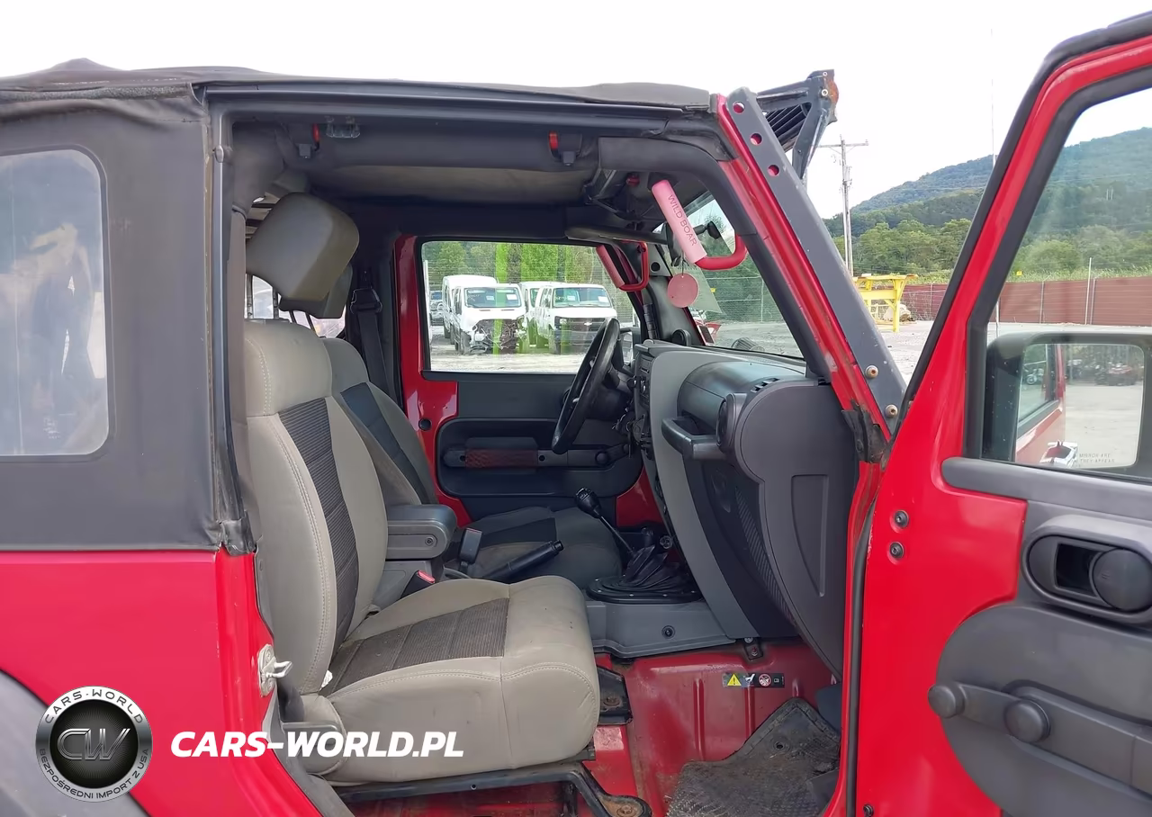 2010 Jeep Wrangler Sport VIN:1J4AA2D14AL110219 - 5