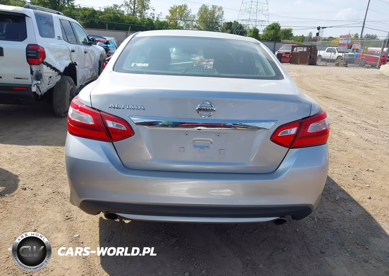 2017 Nissan Altima 2.5 S VIN:1N4AL3APXHC179642 - 17