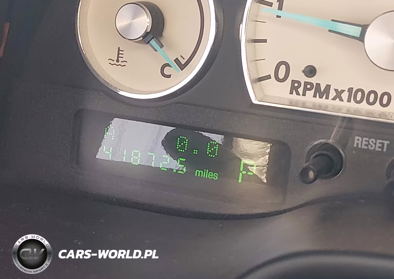 2004 Ford Thunderbird VIN:1FAHP60A54Y104457 - 16