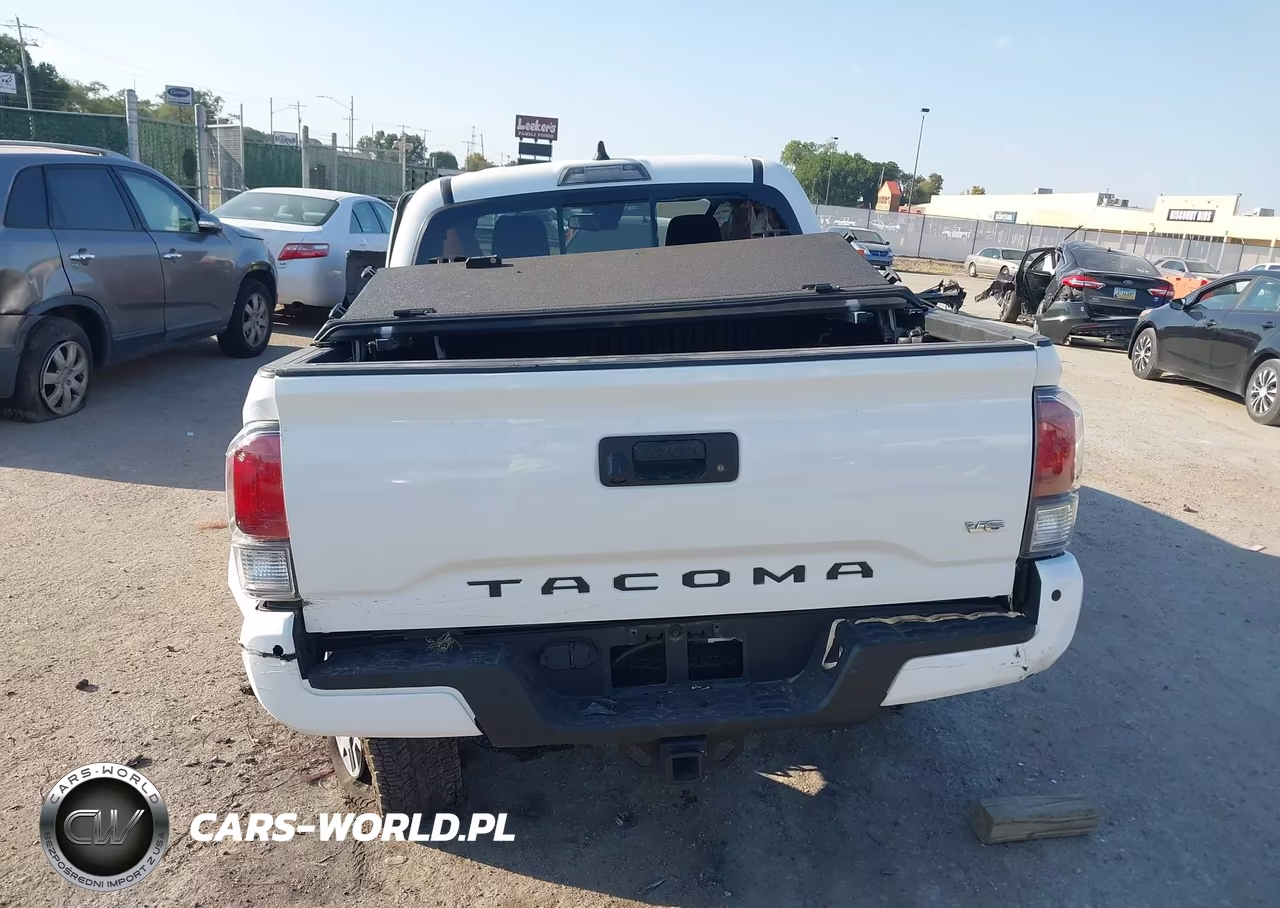 2023 Toyota Tacoma Trd Off Road VIN:3TMCZ5AN6PM642059 - 17