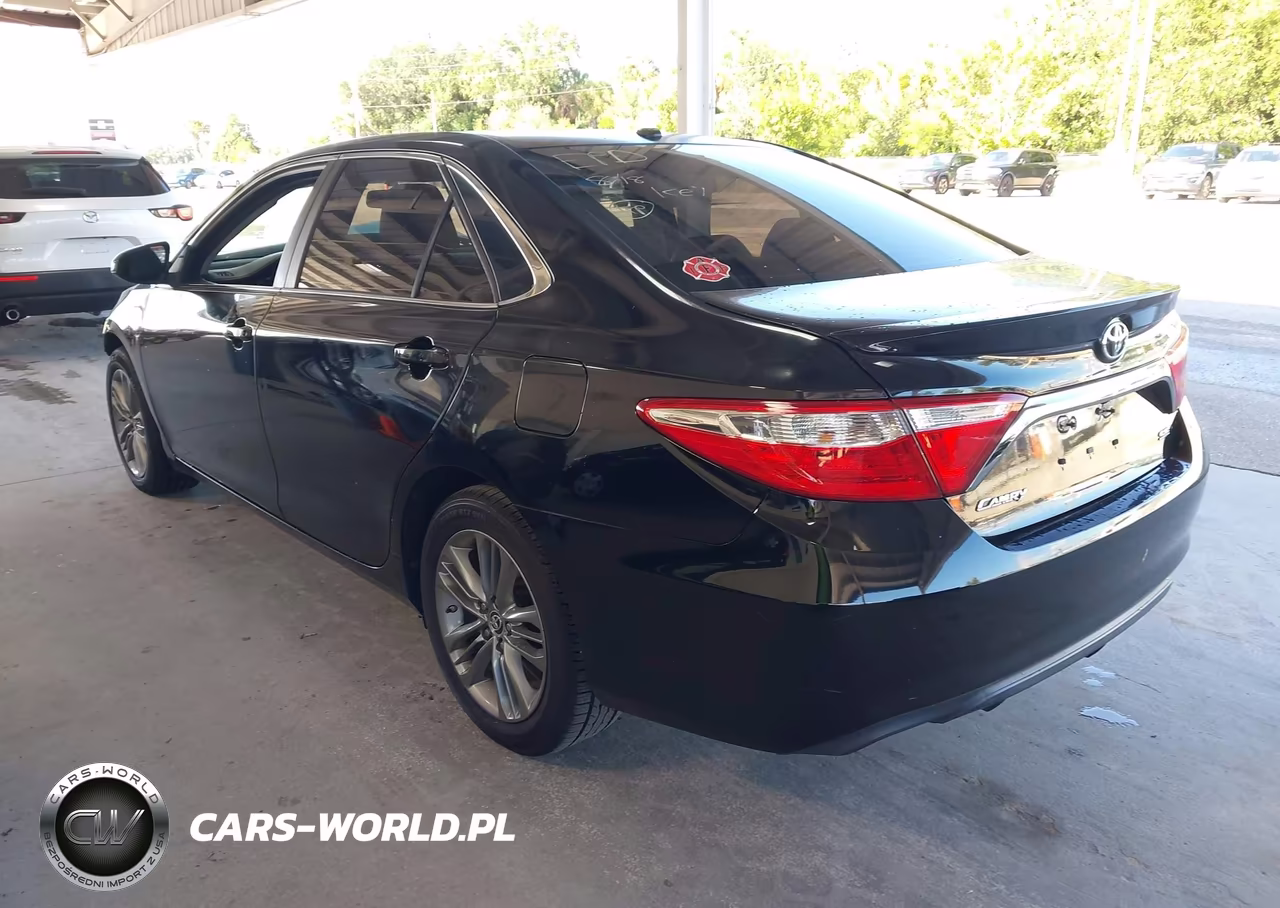 2015 Toyota Camry Se VIN:4T1BF1FK4FU478389 - 3