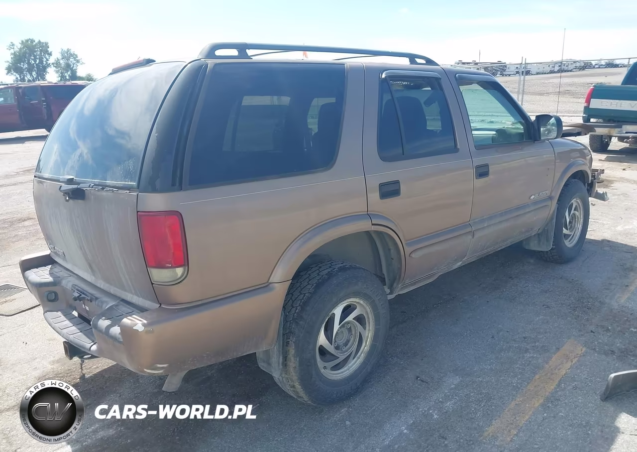 2004 Chevrolet Blazer Ls VIN:1GNDT13X24K121346 - 4