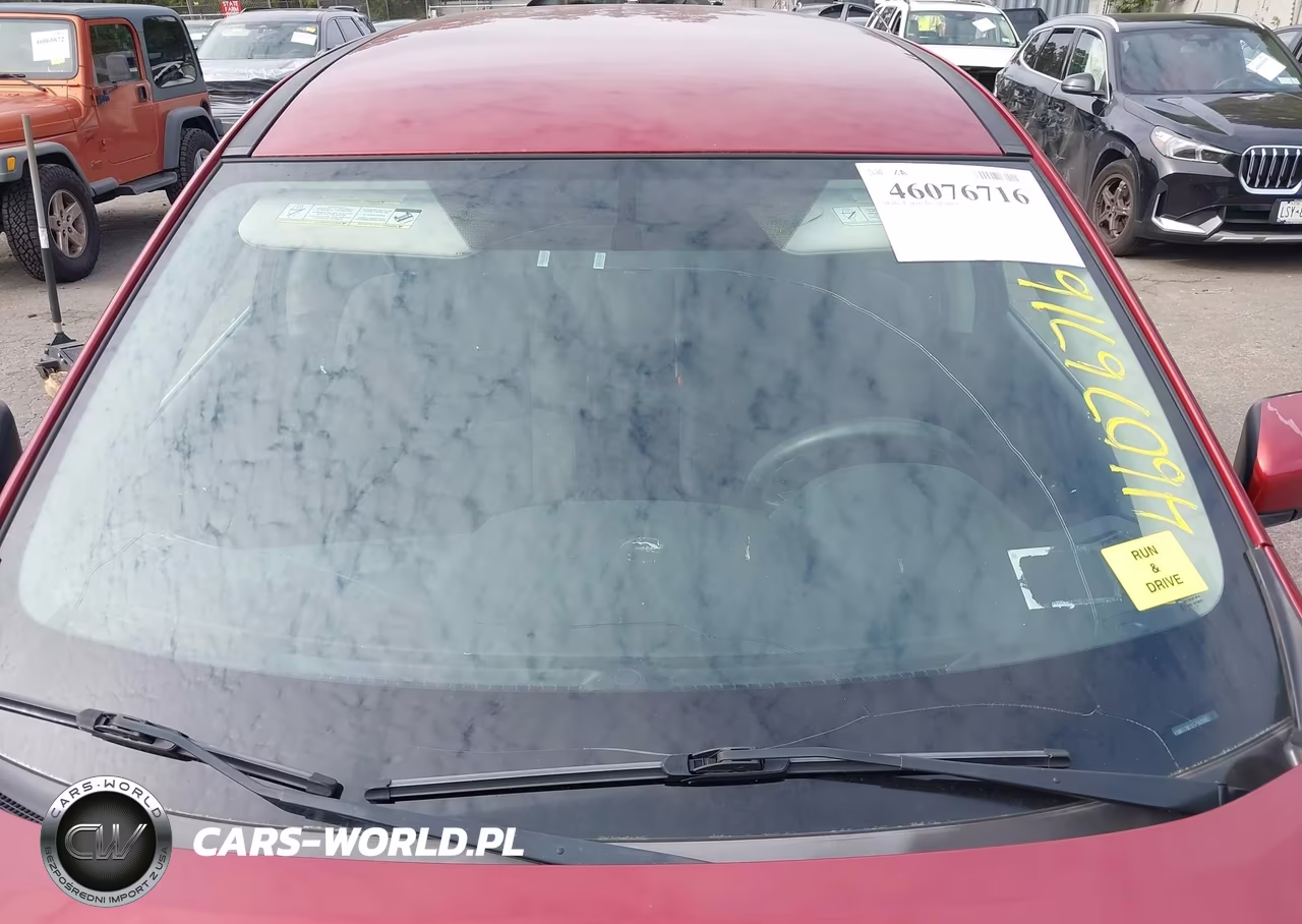 2015 Nissan Rogue S VIN:KNMAT2MTXFP564993 - 19