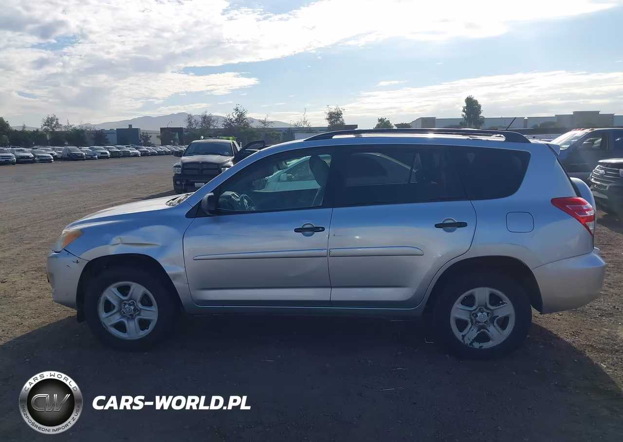 2011 Toyota Rav4 VIN:2T3ZF4DV0BW063844 - 14