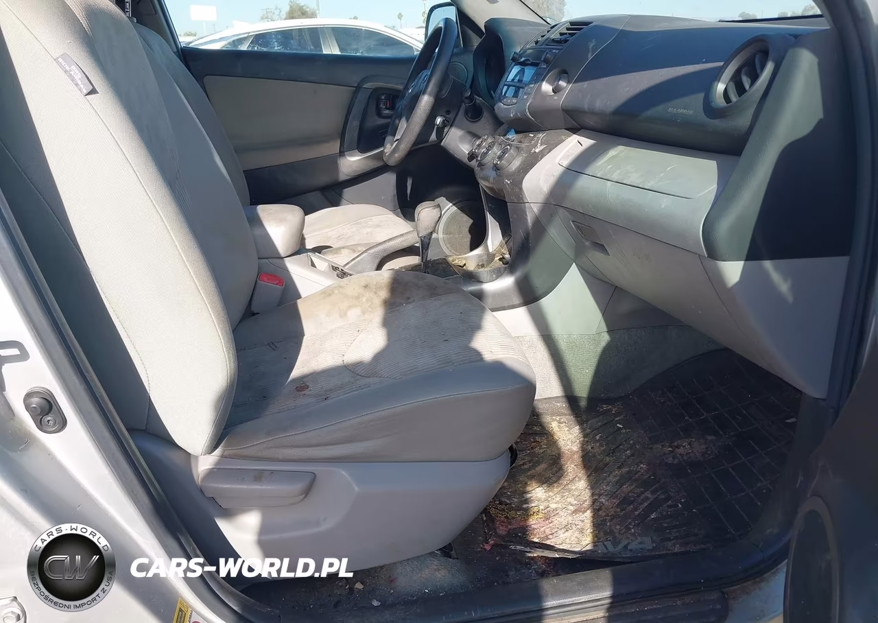 2011 Toyota Rav4 VIN:2T3ZF4DV0BW063844 - 5