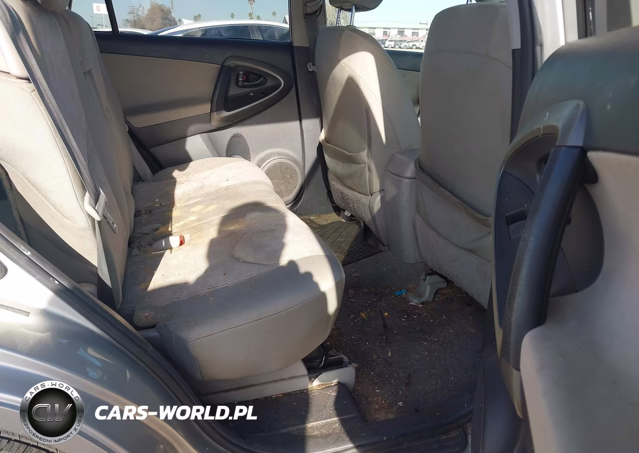 2011 Toyota Rav4 VIN:2T3ZF4DV0BW063844 - 8
