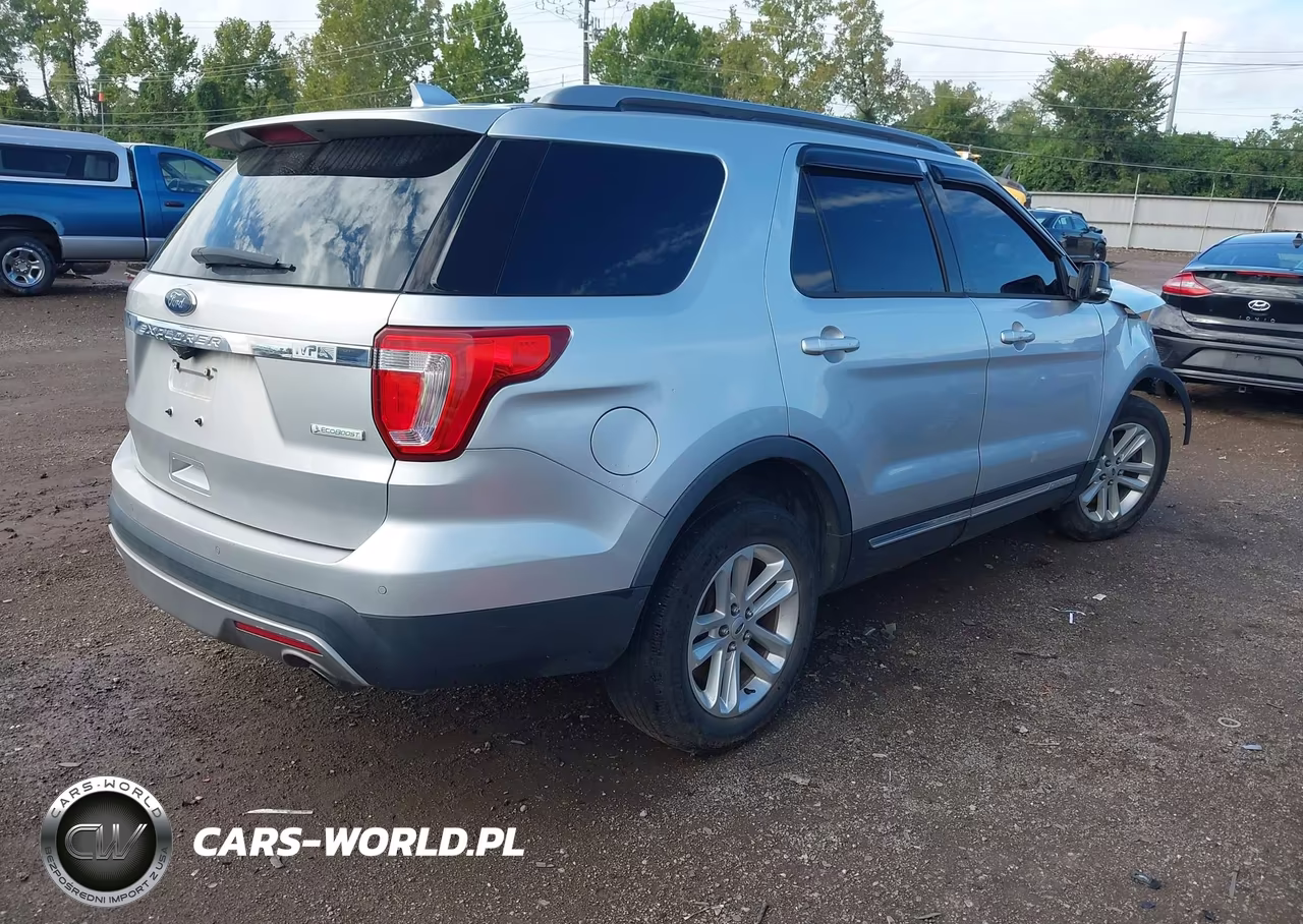 2016 Ford Explorer Xlt VIN:1FM5K7DH3GGD14487 - 4