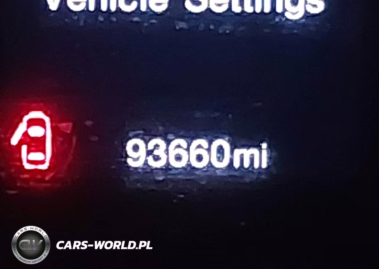 2018 Jeep Renegade Latitude 4X4 VIN:ZACCJBBB9JPJ17508 - 16