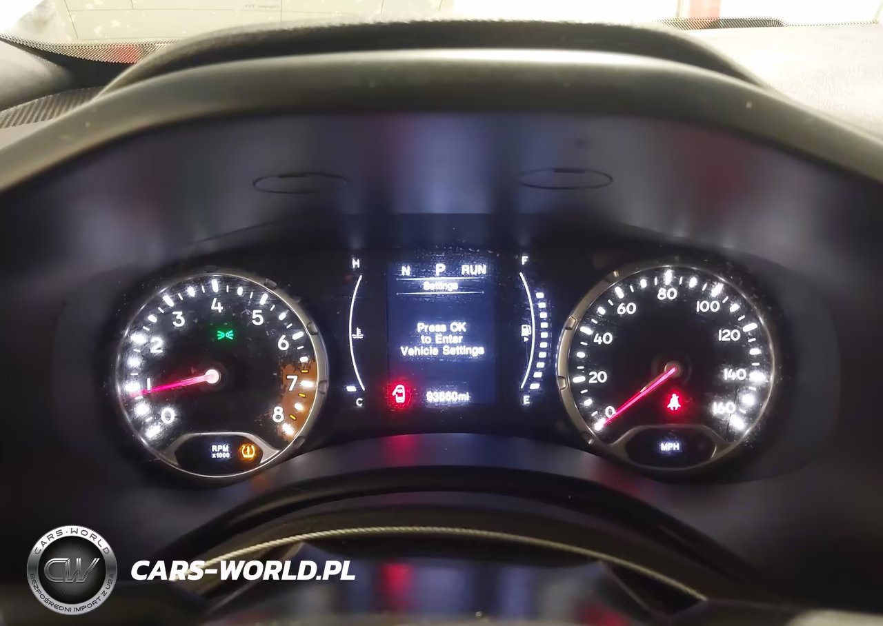 2018 Jeep Renegade Latitude 4X4 VIN:ZACCJBBB9JPJ17508 - 7