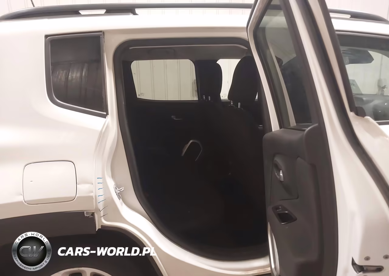 2018 Jeep Renegade Latitude 4X4 VIN:ZACCJBBB9JPJ17508 - 8