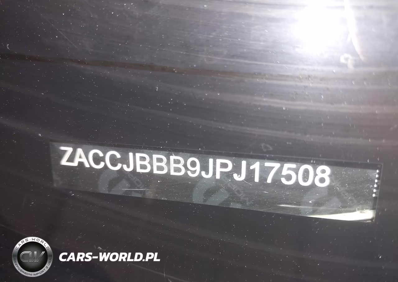 2018 Jeep Renegade Latitude 4X4 VIN:ZACCJBBB9JPJ17508 - 9