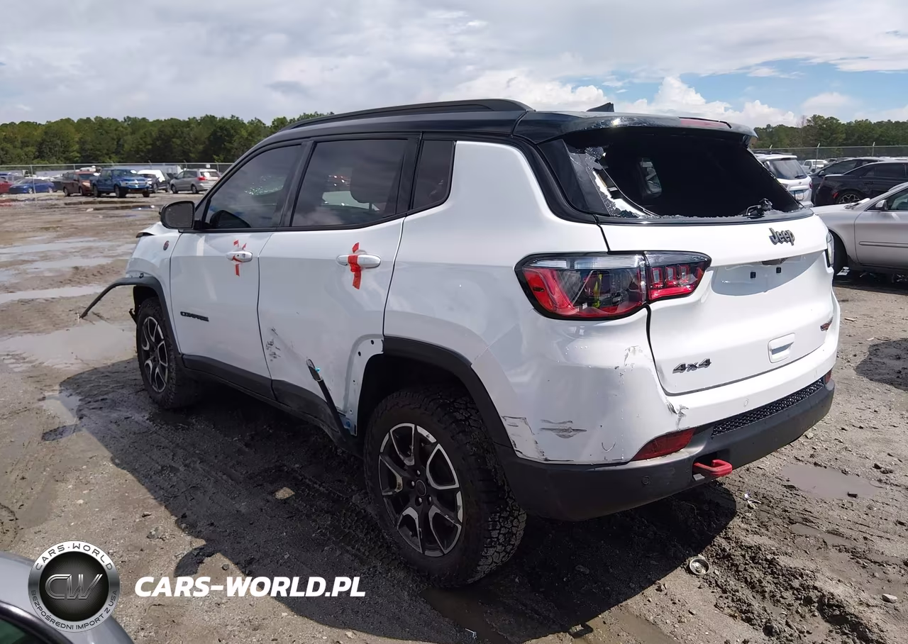 2025 Jeep Compass Trailhawk 4X4 VIN:3C4NJDDN6ST612368 - 3