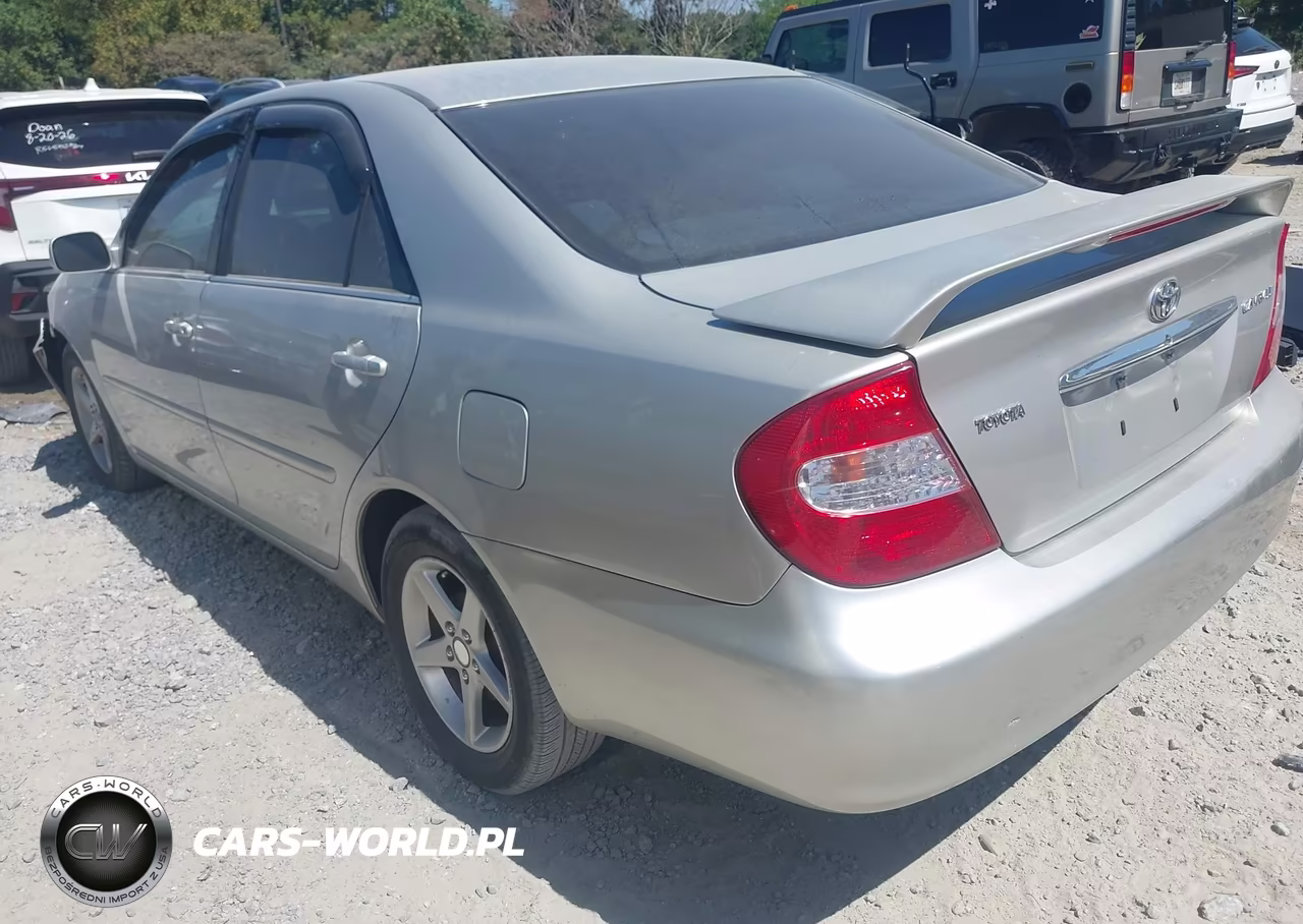 2004 Toyota Camry Le VIN:4T1BE32K24U907983 - 3
