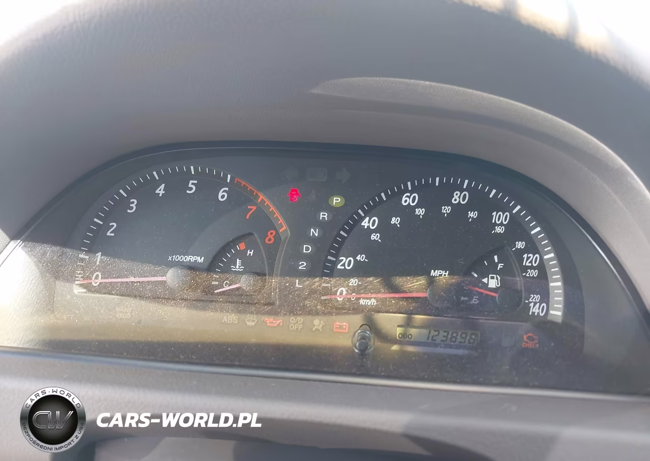 2004 Toyota Camry Le VIN:4T1BE32K24U907983 - 7