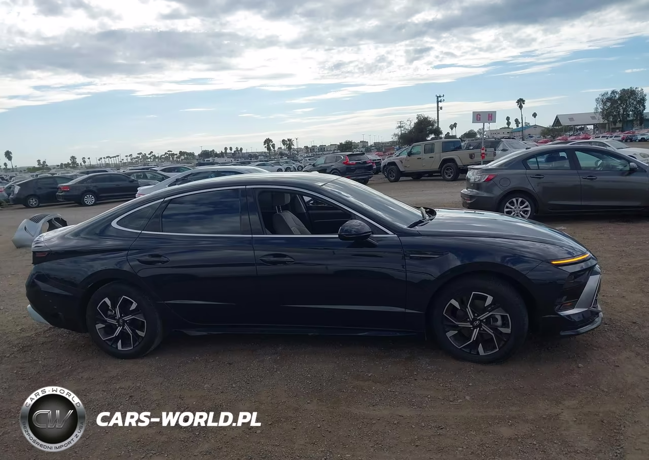 2025 Hyundai Sonata Sel VIN:KMHL64JA8SA454449 - 13