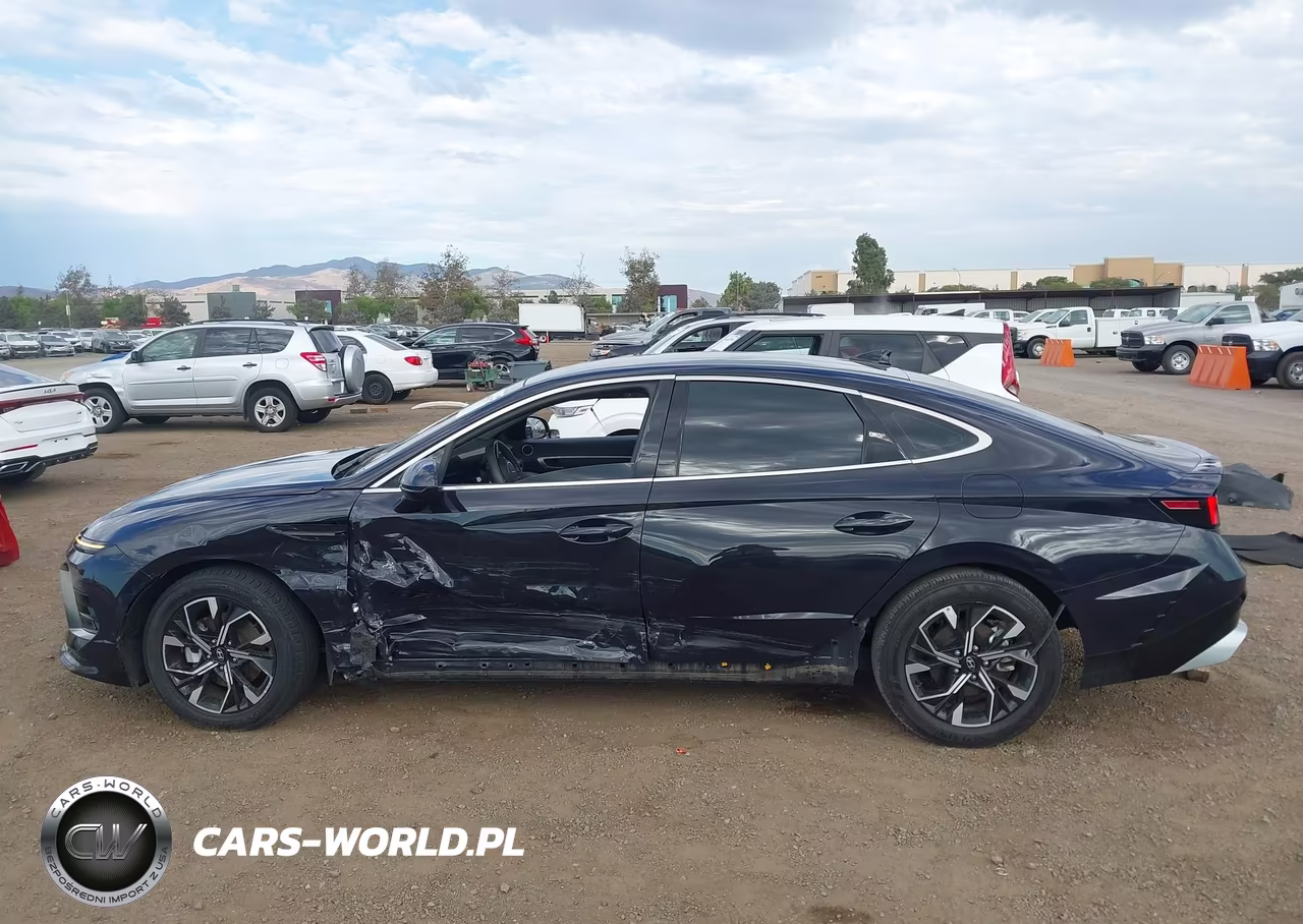 2025 Hyundai Sonata Sel VIN:KMHL64JA8SA454449 - 14
