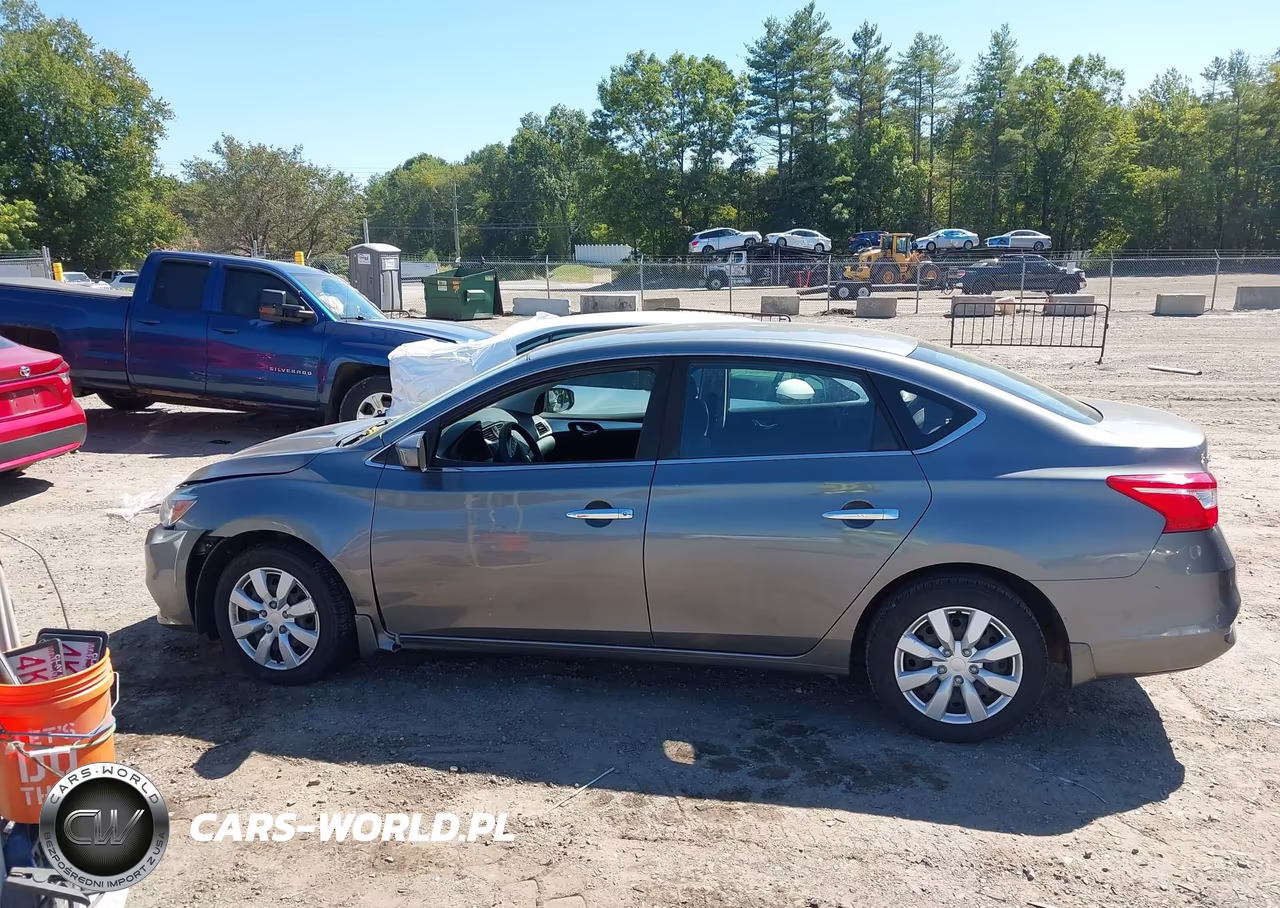 2017 Nissan Sentra S VIN:3N1AB7AP3HY252817 - 14