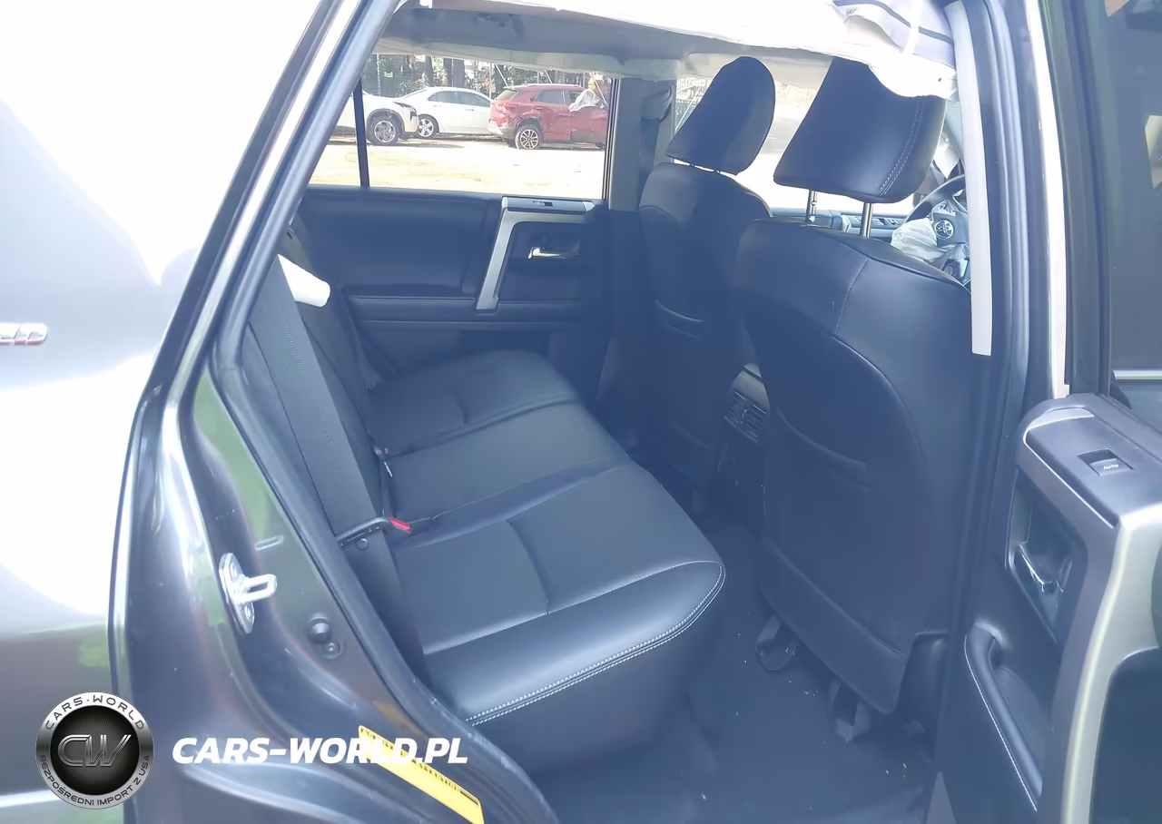 2018 Toyota 4Runner Limited VIN:JTEBU5JR5J5568249 - 8