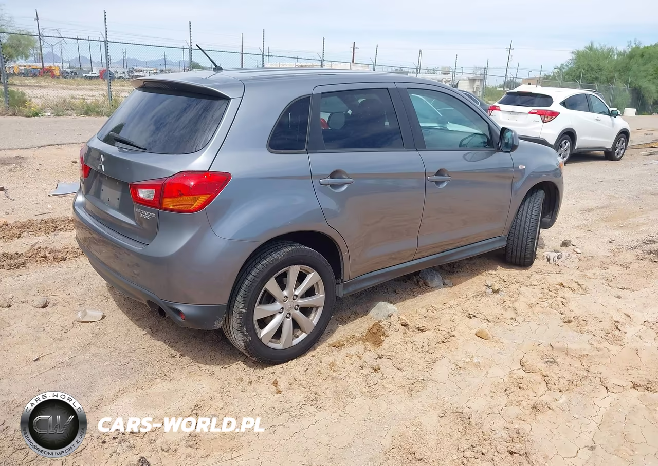 2013 Mitsubishi Outlander Sport Es VIN:4A4AP3AU1DE011139 - 4