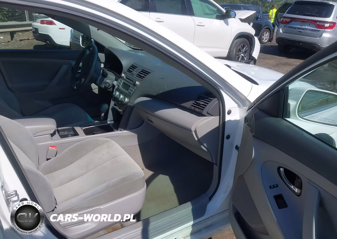 2009 Toyota Camry Le VIN:4T4BE46K59R118546 - 5