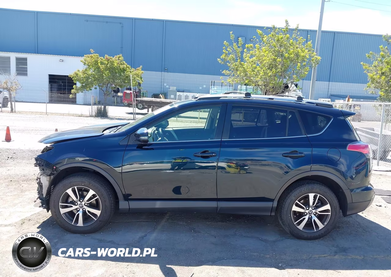 2017 Toyota Rav4 Xle VIN:JTMWFREV2HJ122723 - 15