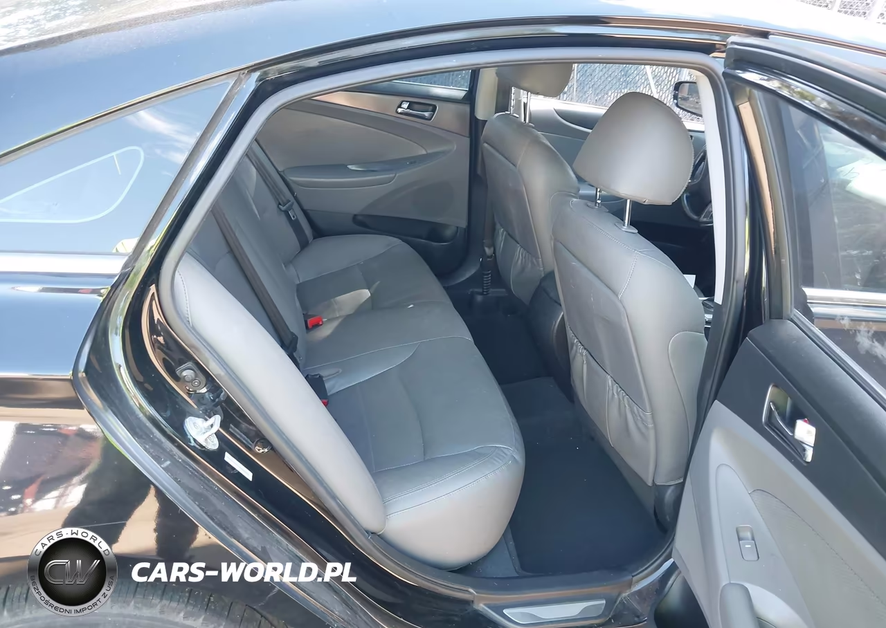 2014 Hyundai Sonata Hybrid Limited VIN:KMHEC4A41EA107772 - 8
