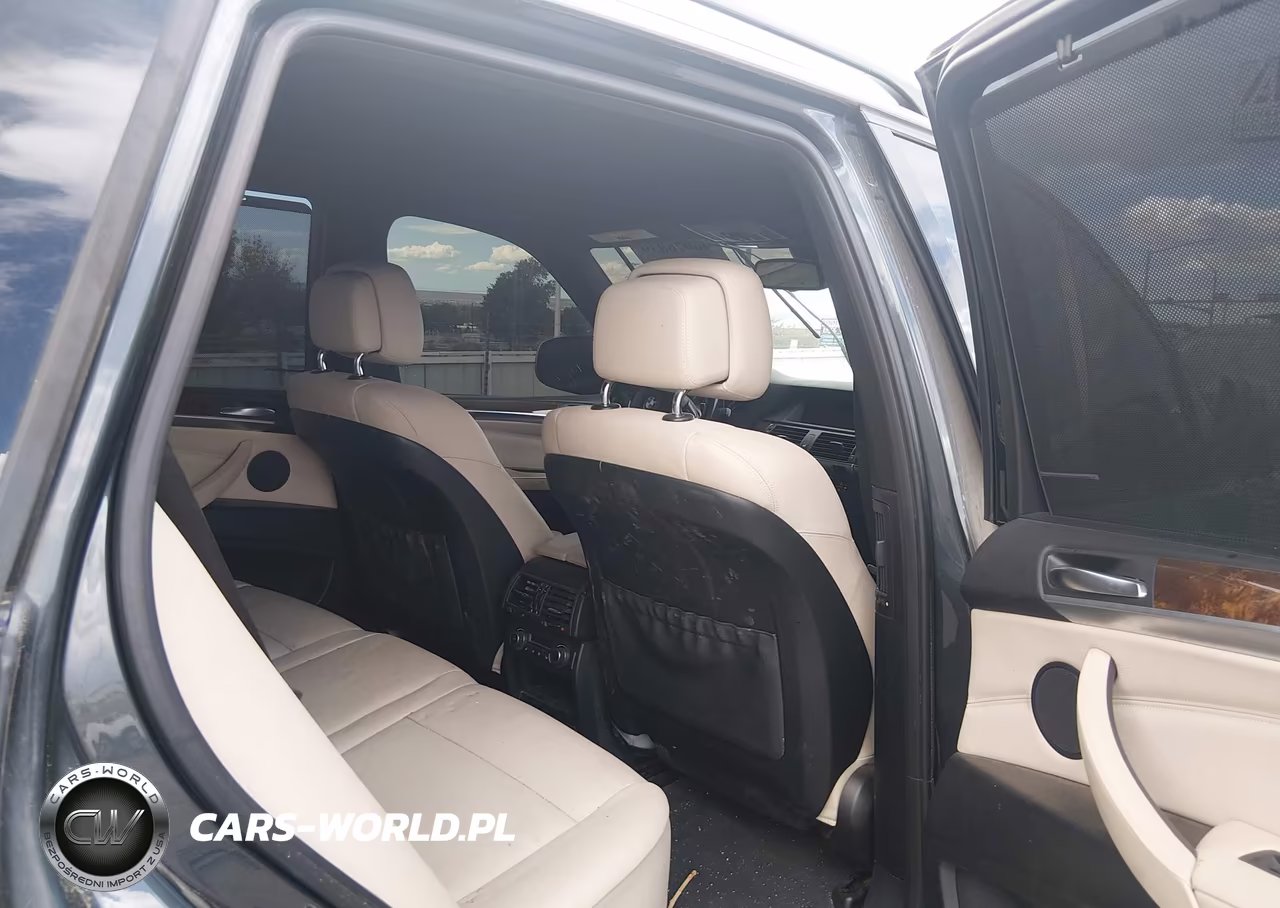 2013 BMW X5 xDrive50I VIN:5UXZV8C56DL899268 - 8