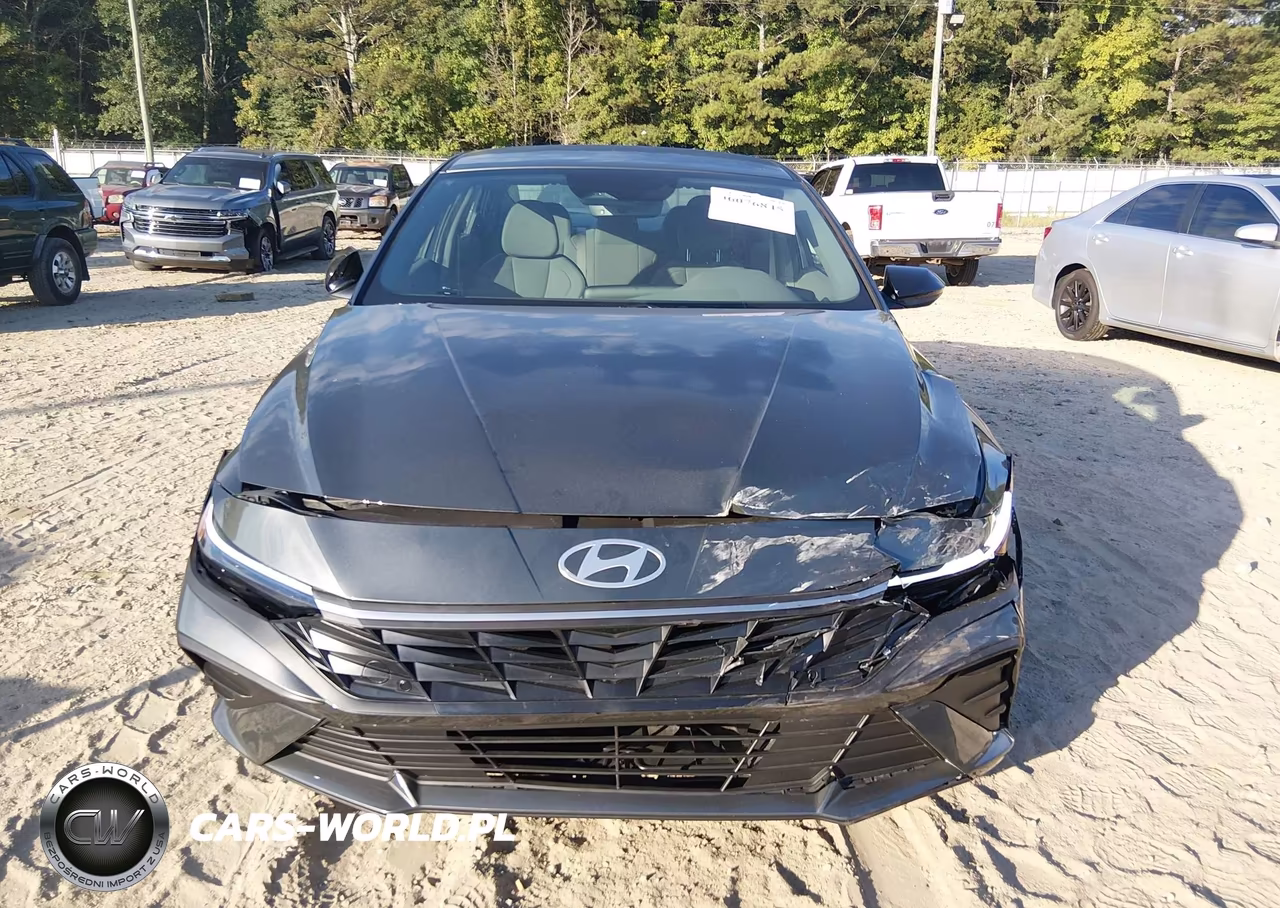 2026 Hyundai Elantra Sel Sport VIN:KMHLM4DG9TU188705 - 12