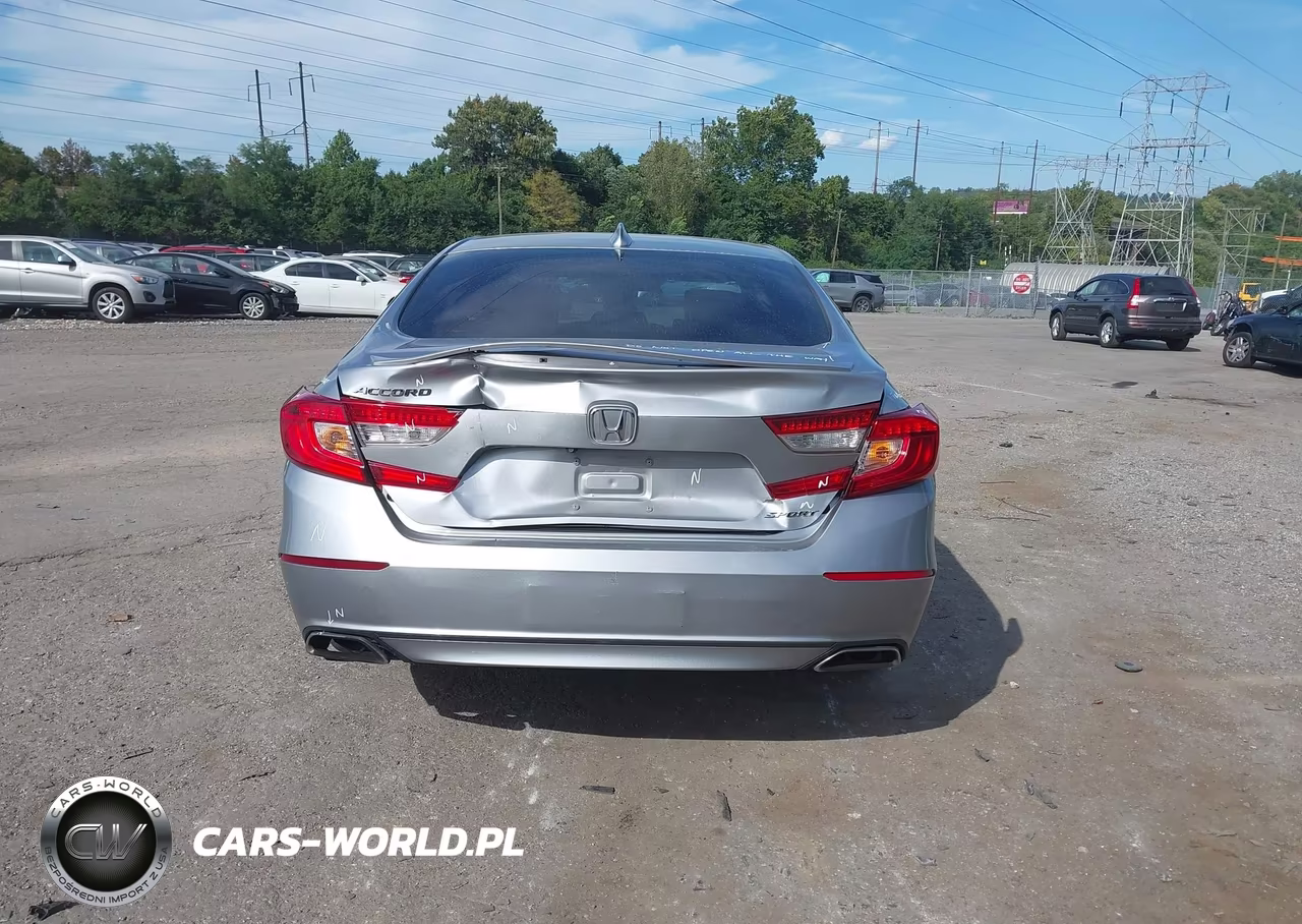2018 Honda Accord Sport VIN:1HGCV1F38JA028552 - 17