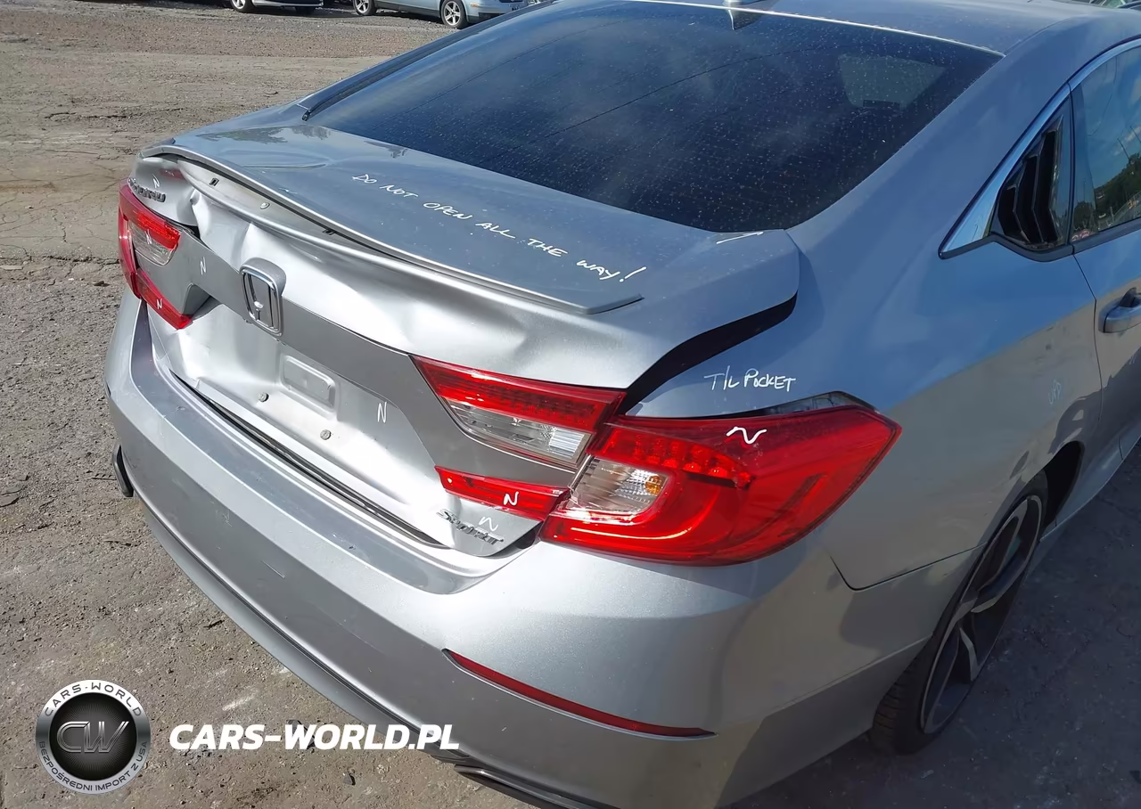 2018 Honda Accord Sport VIN:1HGCV1F38JA028552 - 6