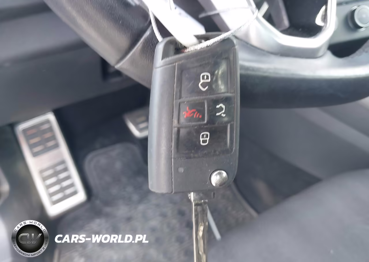 2023 Volkswagen Jetta 1.5T Sport VIN:3VWBM7BUXPM004616 - 11