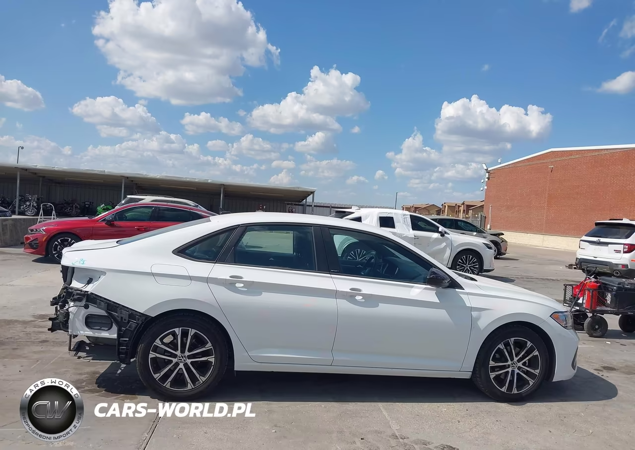 2023 Volkswagen Jetta 1.5T Sport VIN:3VWBM7BUXPM004616 - 14