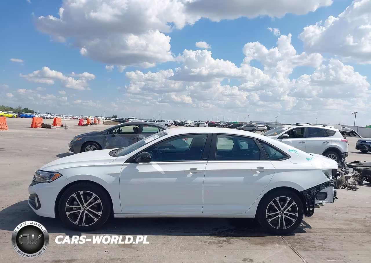 2023 Volkswagen Jetta 1.5T Sport VIN:3VWBM7BUXPM004616 - 15