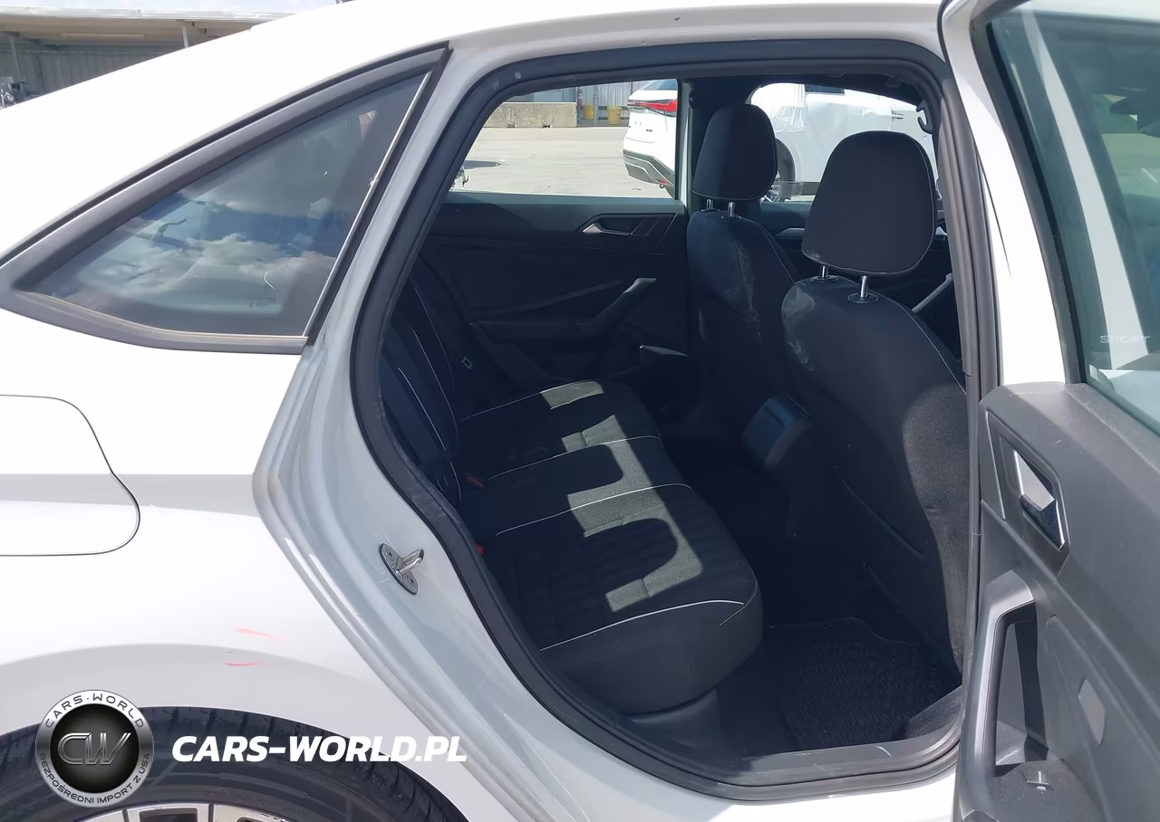 2023 Volkswagen Jetta 1.5T Sport VIN:3VWBM7BUXPM004616 - 8