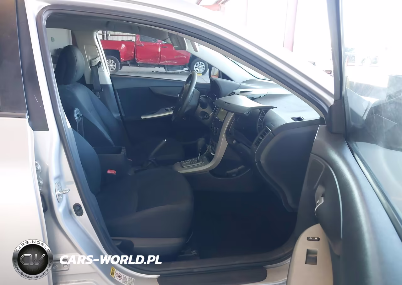 2010 Toyota Corolla S VIN:2T1BU4EE3AC507278 - 5