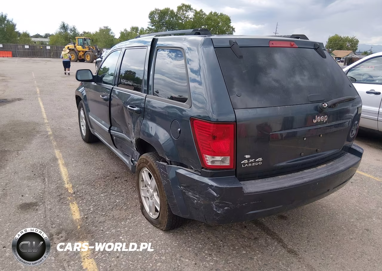2007 Jeep Grand Cherokee Laredo VIN:1J8GR48K77C531814 - 3