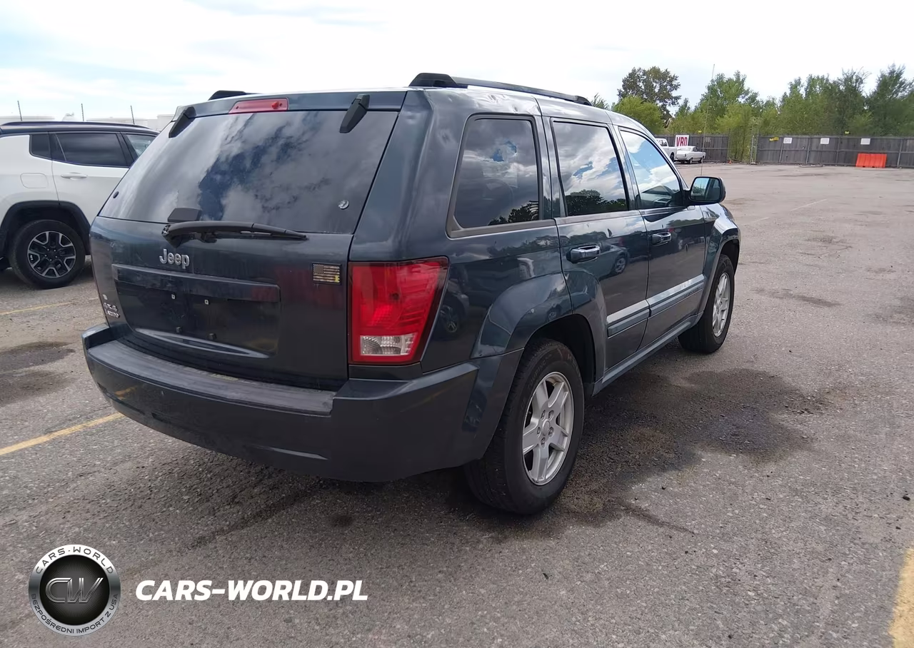 2007 Jeep Grand Cherokee Laredo VIN:1J8GR48K77C531814 - 4