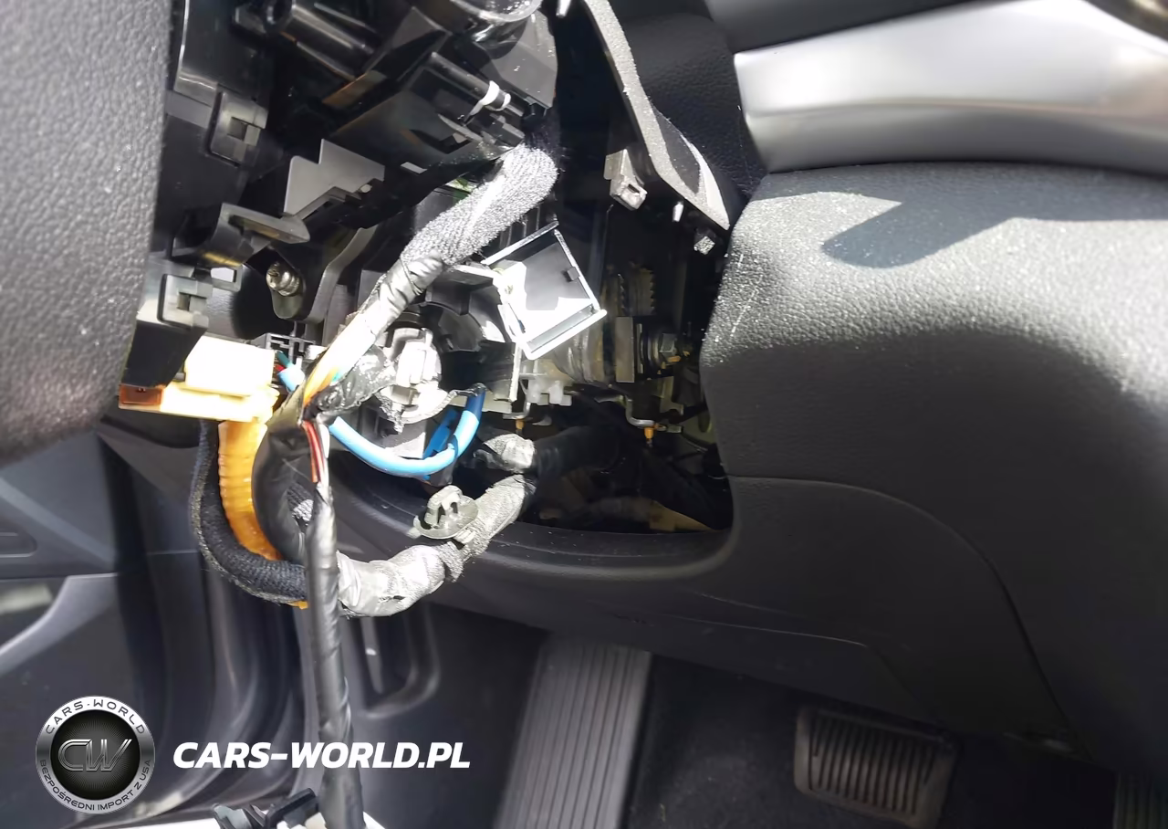 2020 Hyundai Elantra Sel VIN:5NPD84LF6LH545435 - 17