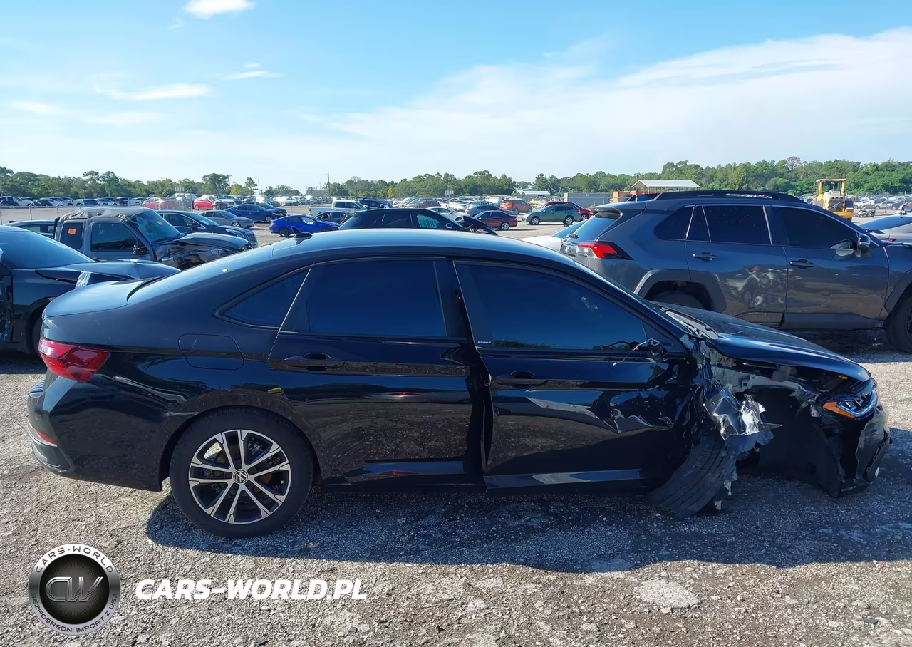 2025 Volkswagen Jetta 1.5T Sport VIN:3VWBX7BU5SM099120 - 12