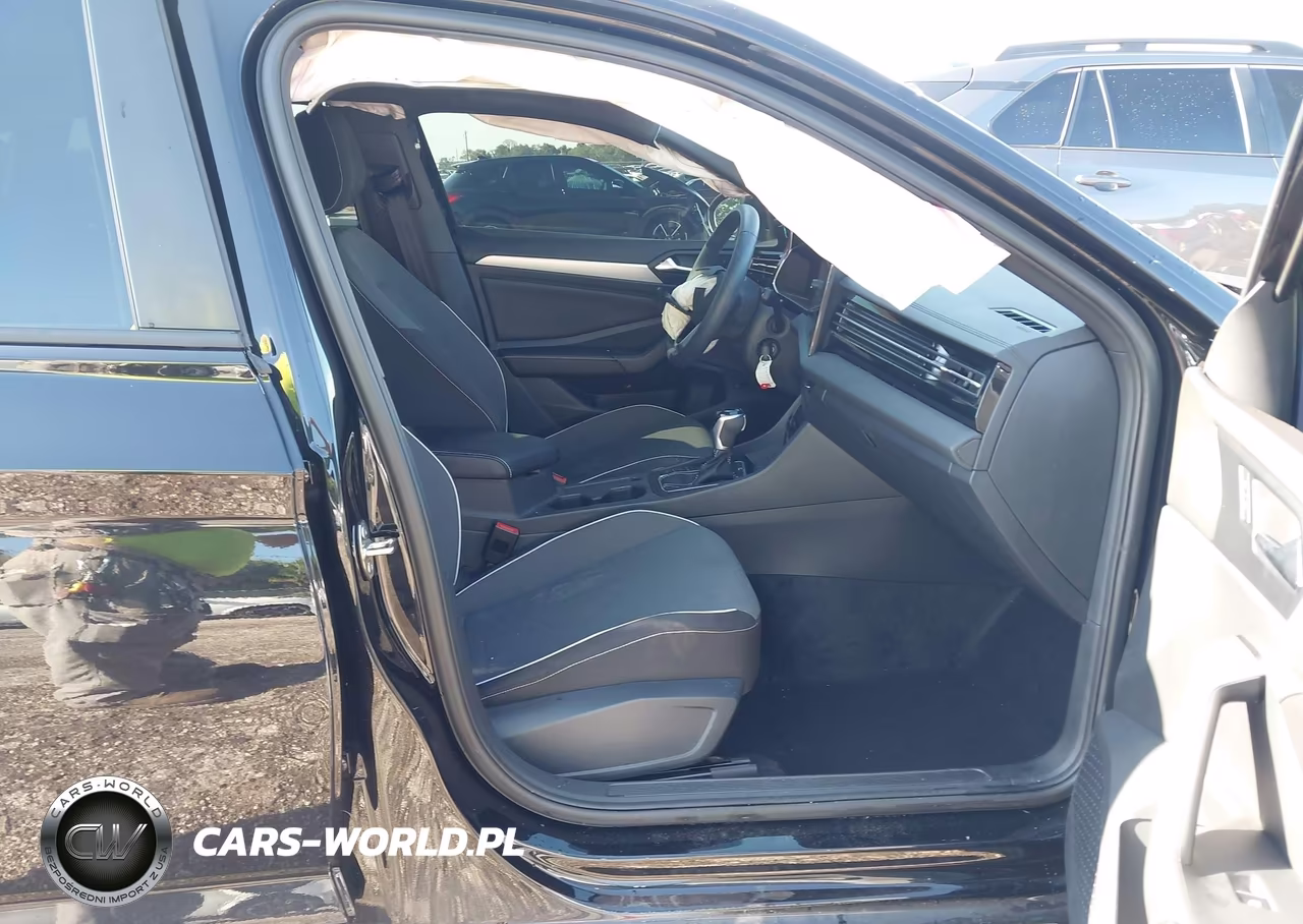 2025 Volkswagen Jetta 1.5T Sport VIN:3VWBX7BU5SM099120 - 5