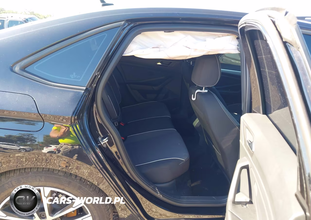 2025 Volkswagen Jetta 1.5T Sport VIN:3VWBX7BU5SM099120 - 8