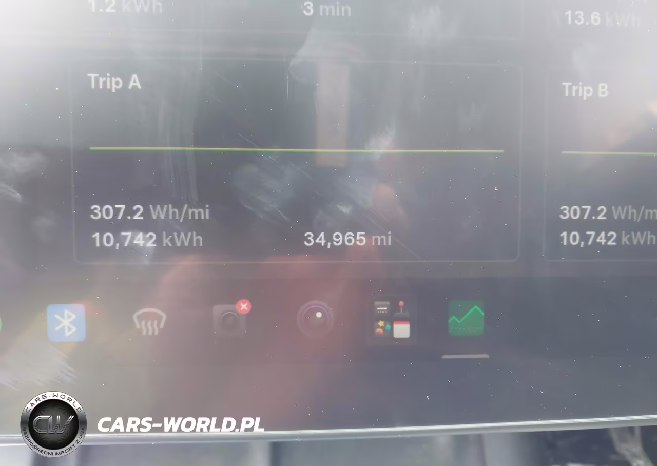 2023 Tesla Model Y Performance Dual Motor All-Wheel Drive VIN:7SAYGDEF0PF600986 - 15