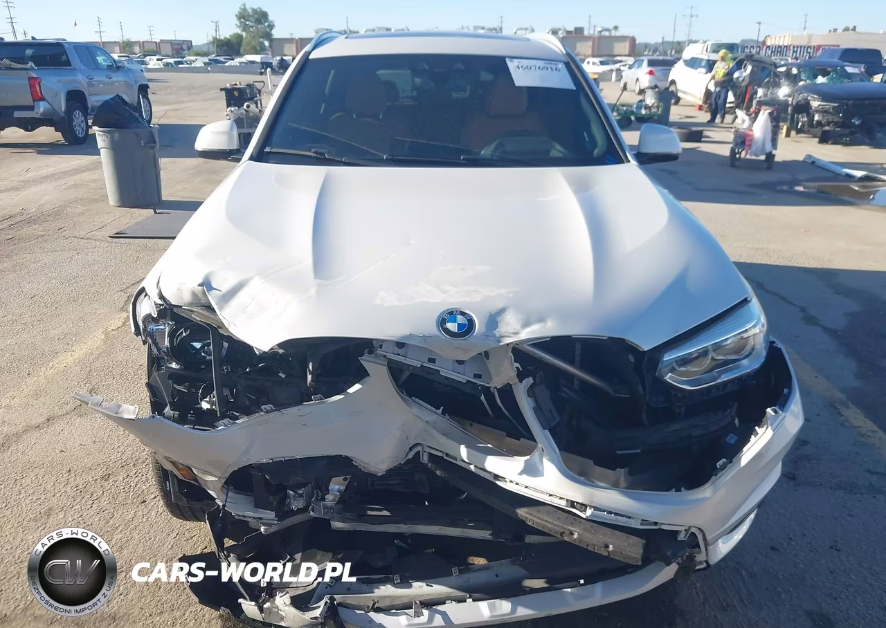 2018 BMW X3 xDrive30I VIN:5UXTR9C51JLC75635 - 14