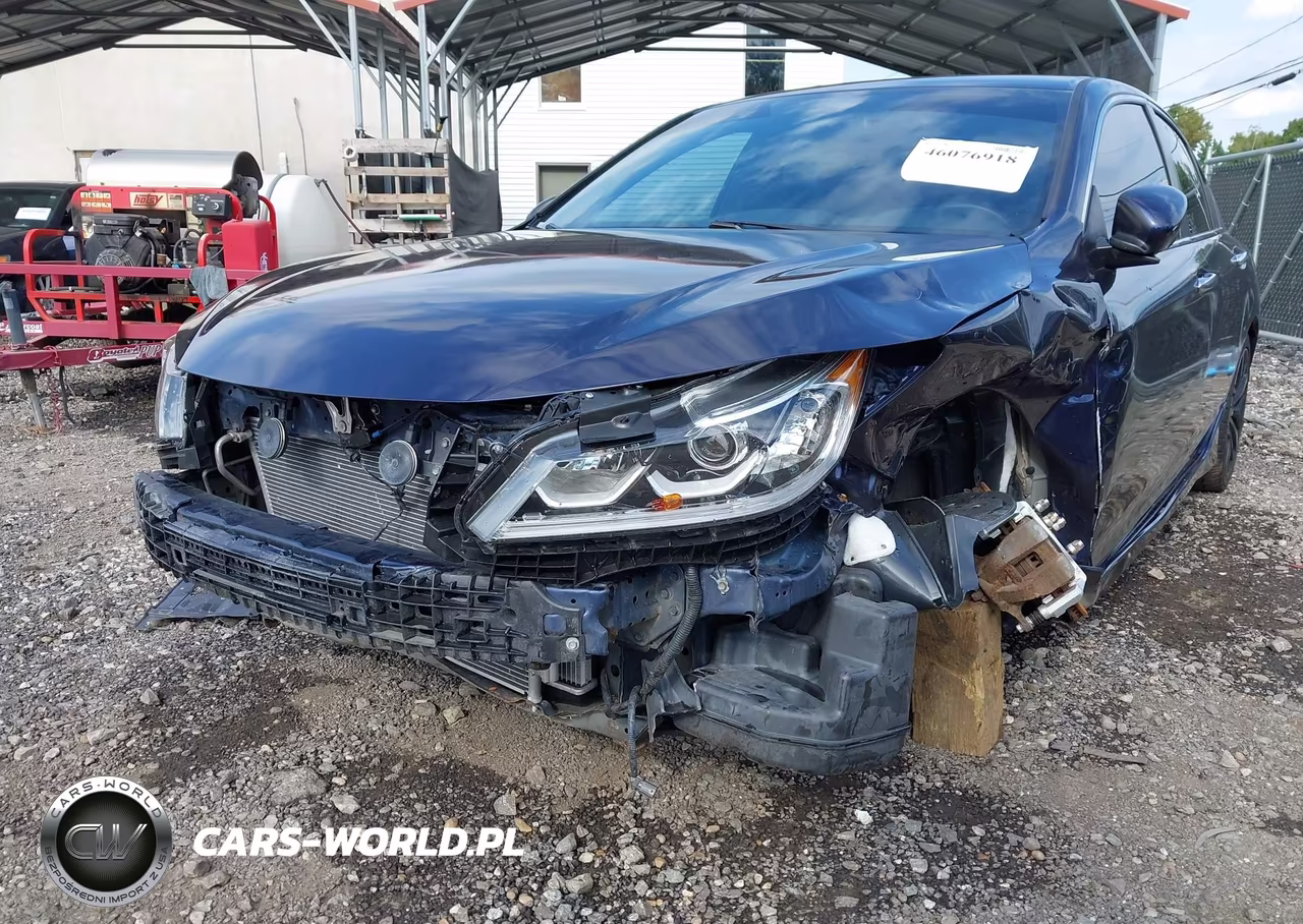 2017 Honda Accord Sport VIN:1HGCR2F55HA012198 - 6