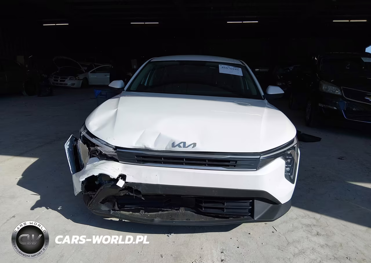2025 Kia K4 Lxs VIN:3KPFT4DE6SE183400 - 12