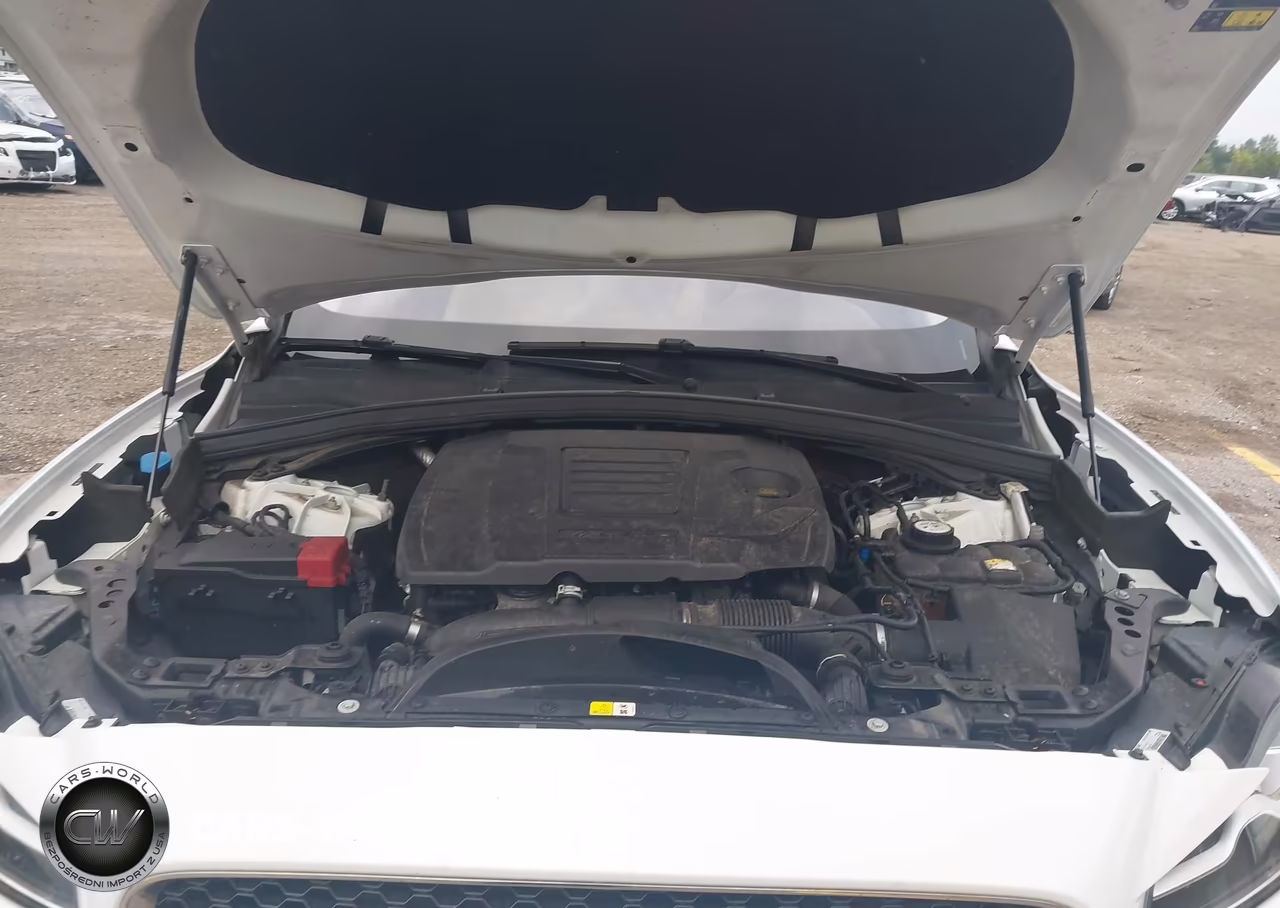 2018 Jaguar F-Pace 25T Prestige VIN:SADCK2FX7JA283293 - 10