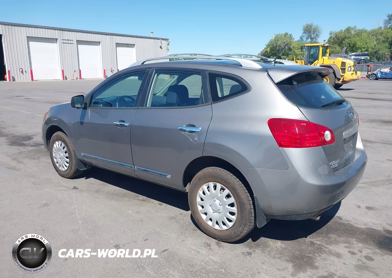 2014 Nissan Rogue Select S VIN:JN8AS5MV3EW706941 - 3
