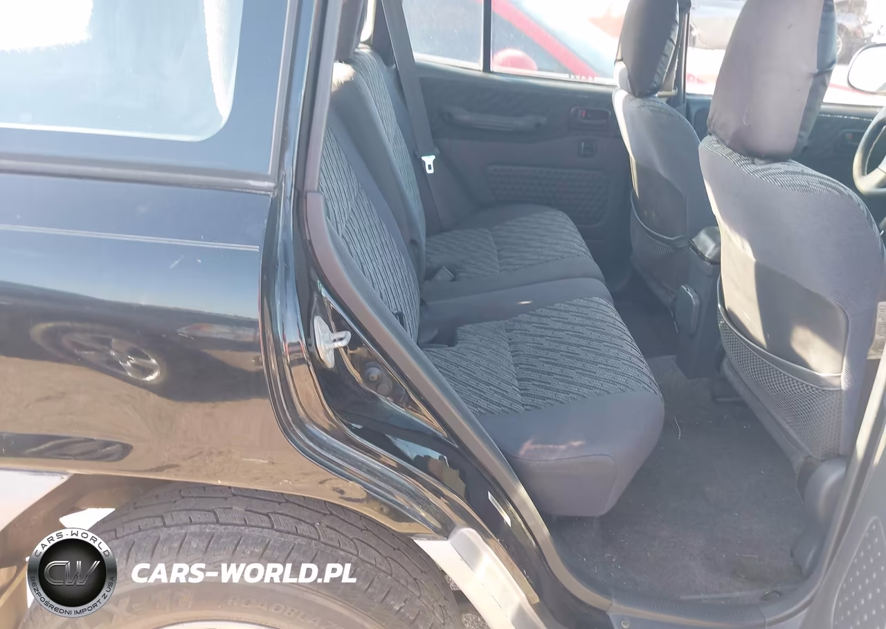 2000 Toyota Rav4 VIN:JT3HP10V7Y7155779 - 8