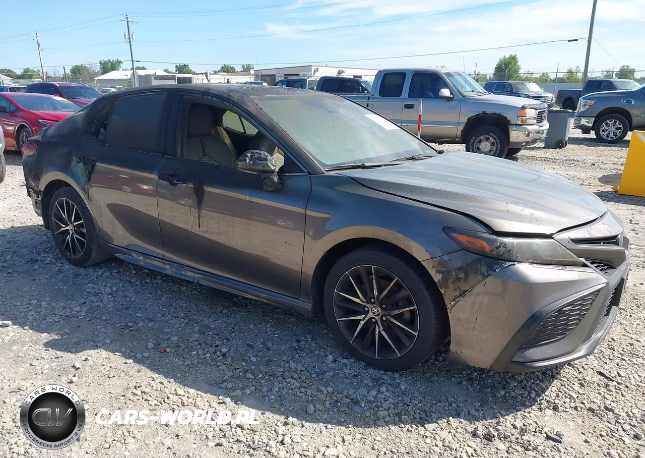 2022 Toyota Camry Se