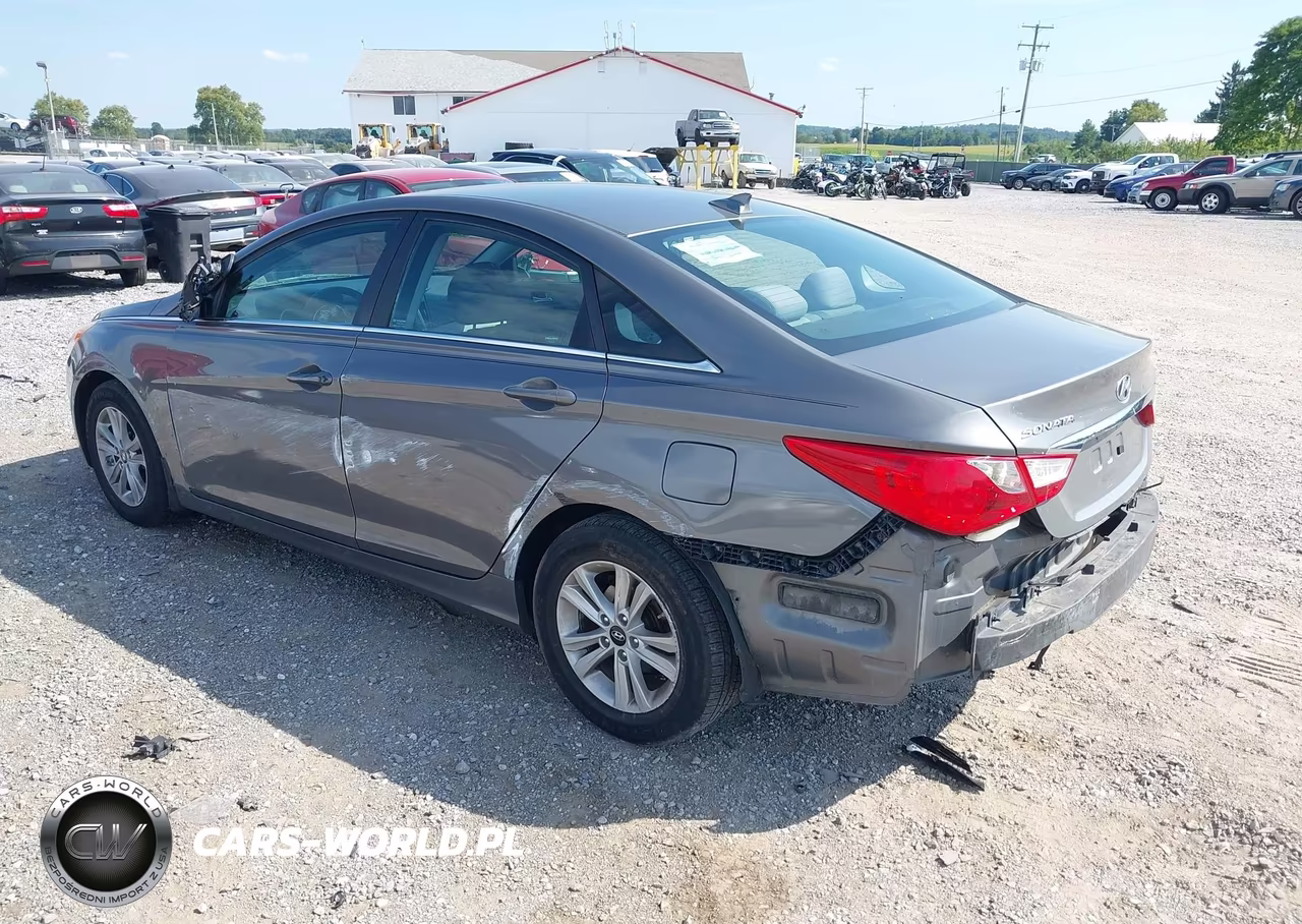 2013 Hyundai Sonata Gls VIN:5NPEB4AC0DH723145 - 3